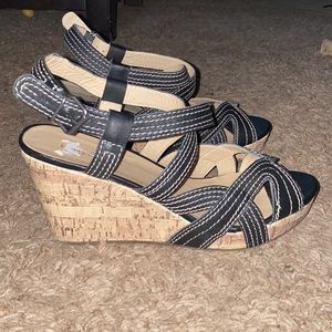 Kelly & Katie destiny wedges